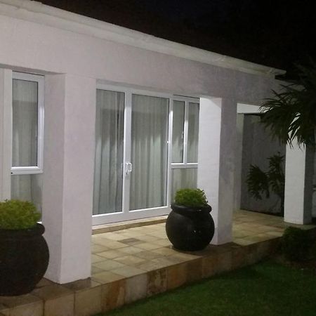 Ballina Ga-El Guesthouse Port Elizabeth Buitenkant foto