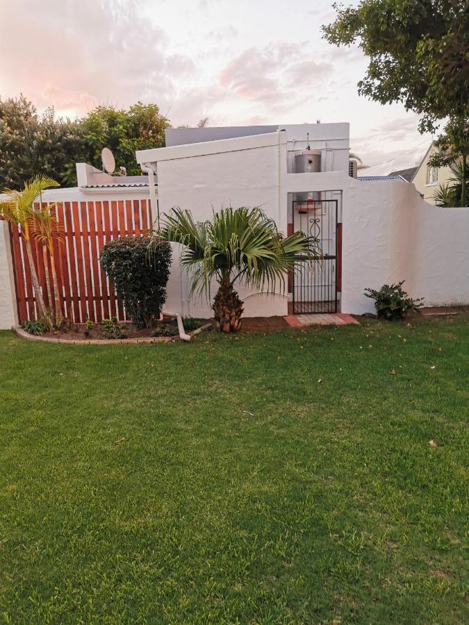 Ballina Ga-El Guesthouse Port Elizabeth Buitenkant foto
